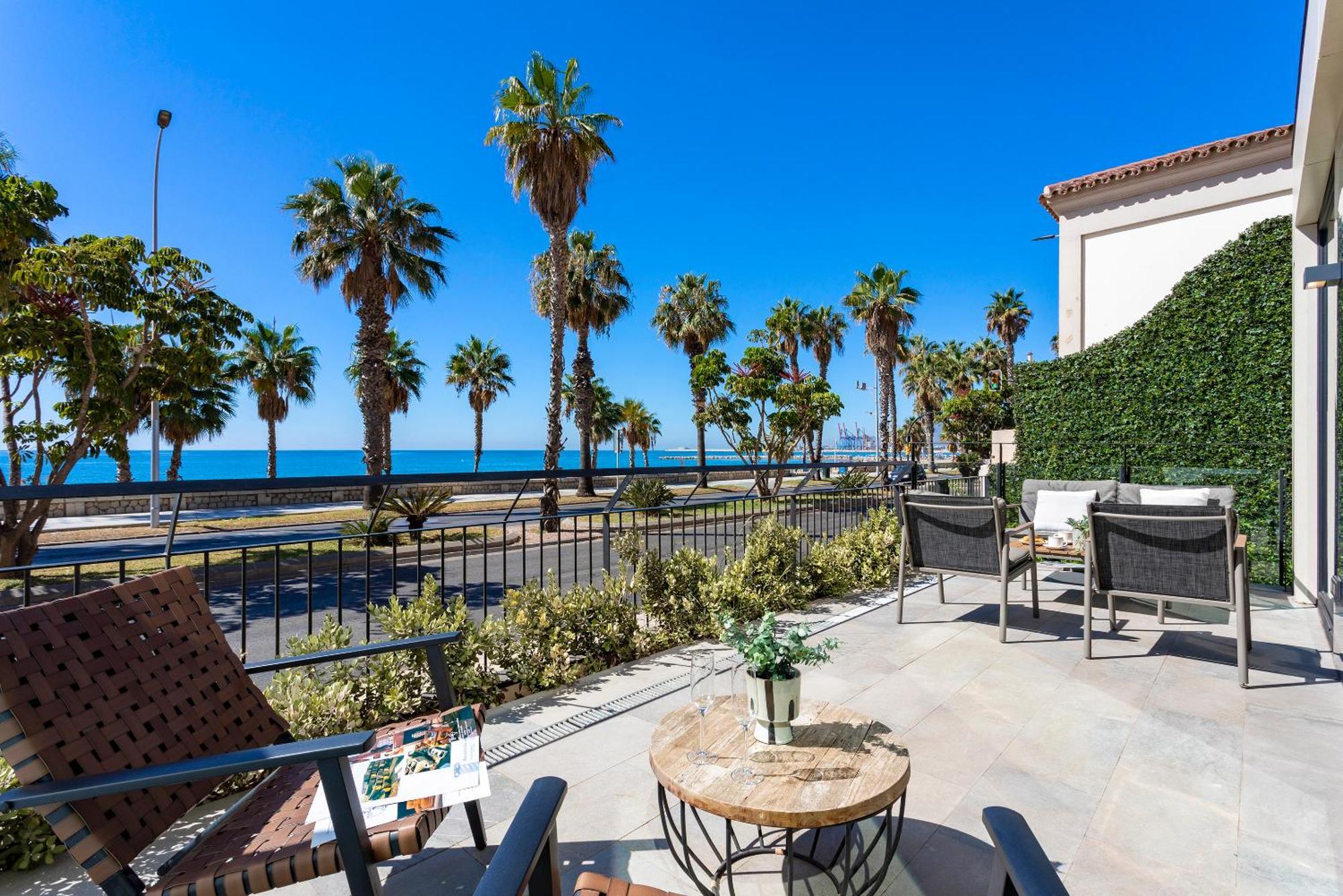 Malagueta Beach Front Luxury Apartment By Rent Me Málaga Extérieur photo